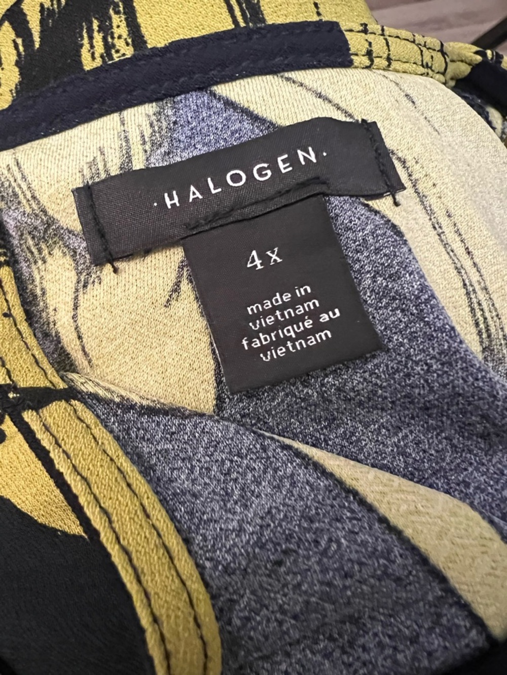 Halogen Black and green Printed long sleeved Blouse Sz 4X EUC - Picture 6 of 7